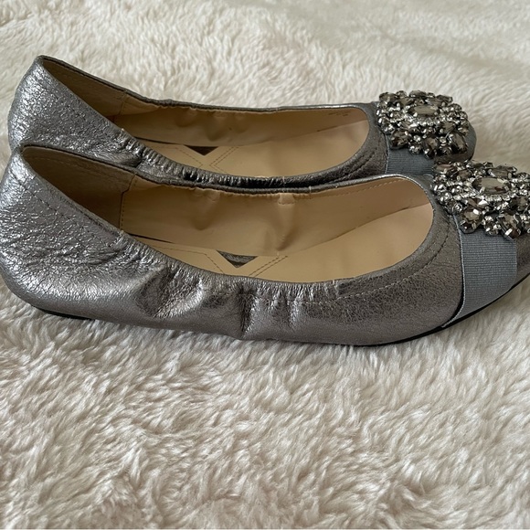 Adrienne Vittadini flats - Picture 3 of 4
